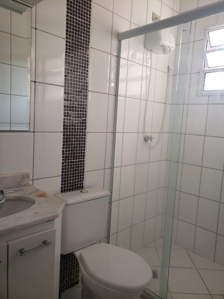 Casa de condomínio à venda Jardim Shangai com 176m² e 3 quartos por R$ 740.000 - 1535512265-banheiro-social.jpeg