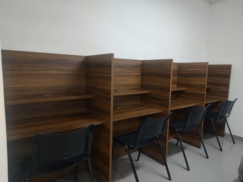 Comercial para alugar Barreiros com 35m² e 0 quartos por R$ 2.600 - 681829609-sala-13-baias.jpeg