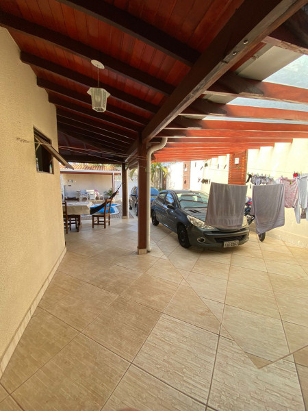 Casa à venda Jardim Terras de Santo Antonio com 250m² e 3 quartos por R$ 490.000 - 1646730563-3b2dbc8e-ab0d-46ae-8b4c-c42e2f63ac53.jpeg
