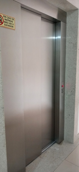 Apartamento à venda Uberaba com 86m² e 3 quartos por R$ 565.430 - 1635216432-elevador.jpg