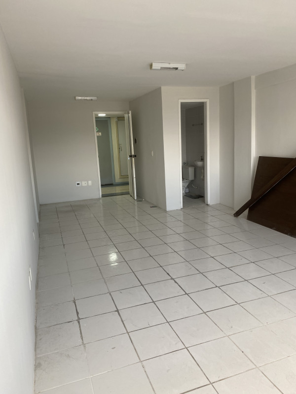 Comercial à venda Aldeota com 30m² e 0 quartos por R$ 200.000 - 1267367573-img-5493.jpeg