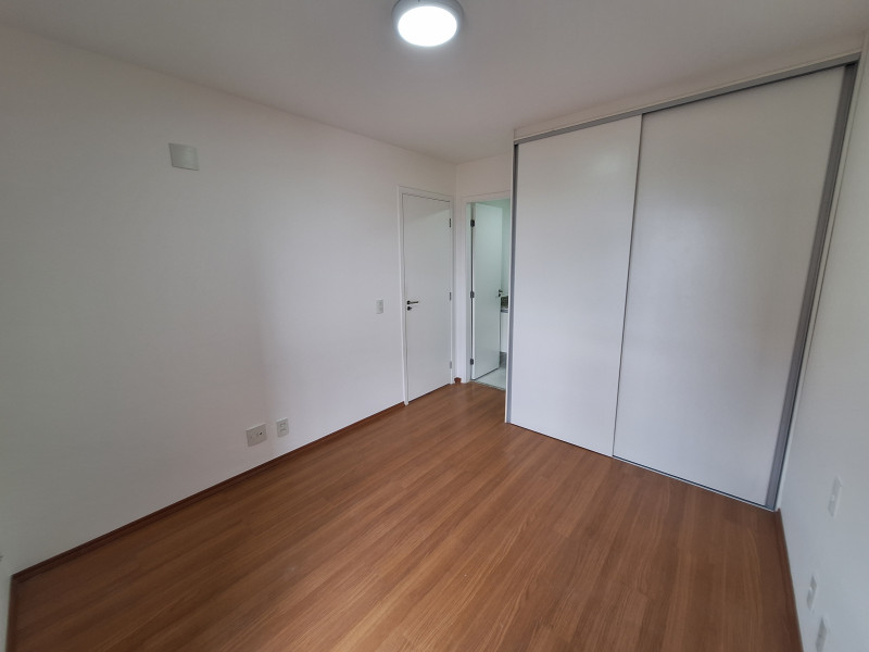 Apartamento à venda Jardim Tupanci com 76m² e 3 quartos por R$ 690.000 - 796969928-17-suite.jpg