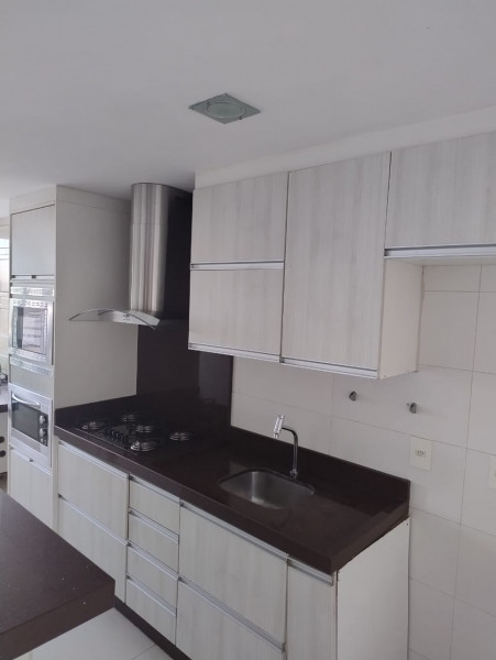 Apartamento para alugar Centro com 69m² e 2 quartos por R$ 2.600 - 574044853-img-20240313-wa0006.jpg