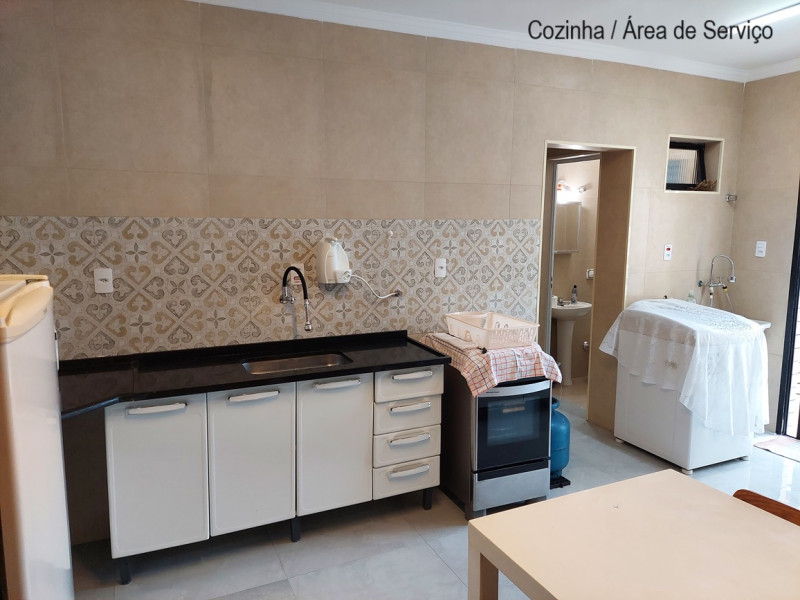 Apartamento à venda Vila Tupi com 194m² e 3 quartos por R$ 950.000 - 762559874-19-cozinha.jpg