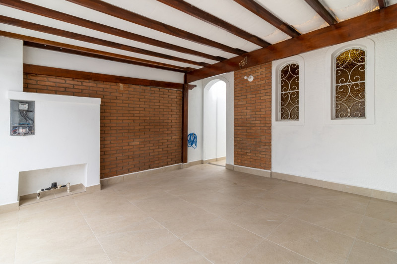 Casa à venda Vila Santana com 147m² e 3 quartos por R$ 720.000 - 1450763097-casa-itaquera-60.jpg