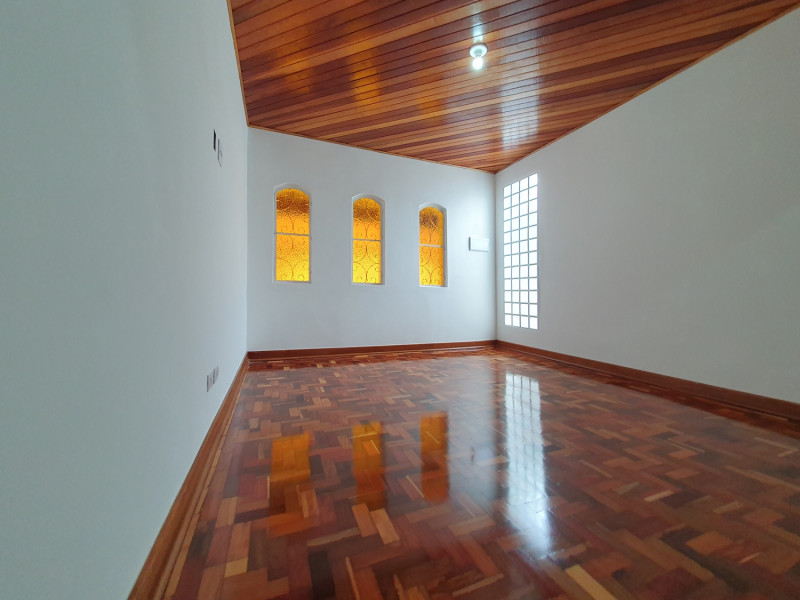Casa à venda Vila Santana com 147m² e 3 quartos por R$ 720.000 - 888348375-casa-itaquera-88.jpg