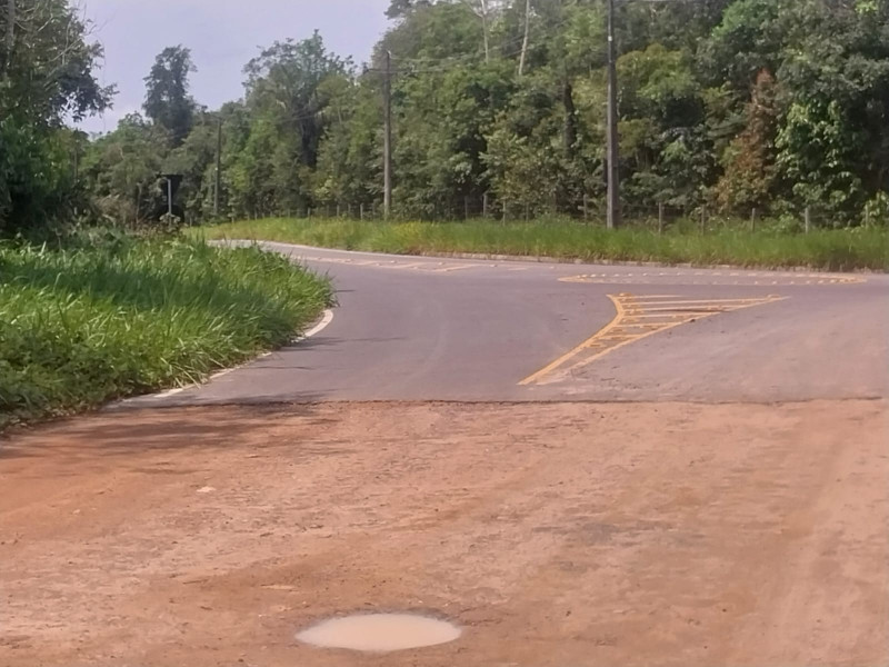 Terreno à venda Tarumã Açu com 343840m² e 0 quartos por R$ 7.564.310 - 624100234-estrada-02.jpg