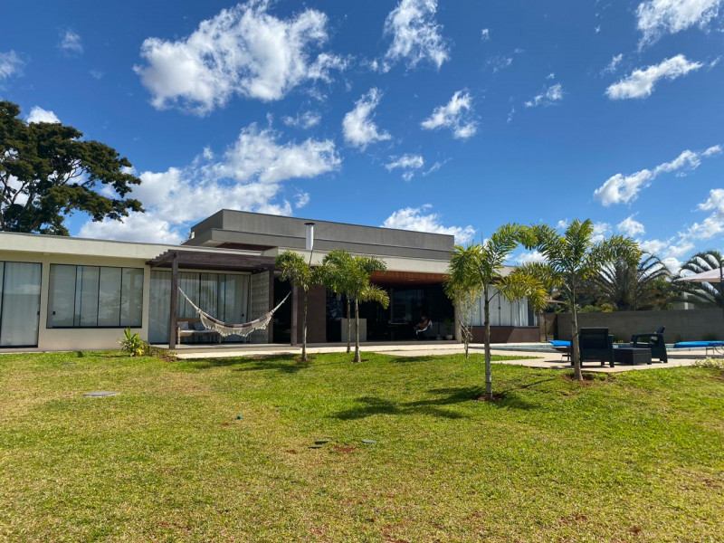 Casa à venda Centro com 400m² e 4 quartos por R$ 3.680.000 - 380560741-9972349c-37b6-41df-9871-5f5e450ed2ba.jpg