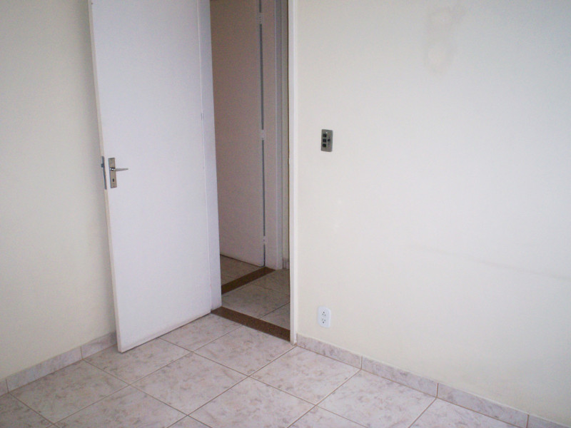 Apartamento à venda Vila da Penha com 52m² e 2 quartos por R$ 250.000 - 317089041-marco-polo-372-quarto-1-3.jpg