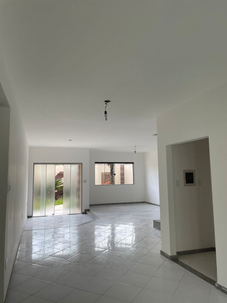 Casa à venda Mar Y Lago com 250m² e 4 quartos por R$ 585.000 - 1156360434-whatsapp-image-2024-03-26-at-10.jpeg