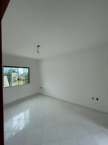 Casa à venda Mar Y Lago com 250m² e 4 quartos por R$ 585.000 - 479021610-whatsapp-image-2024-03-26-at-10.jpeg