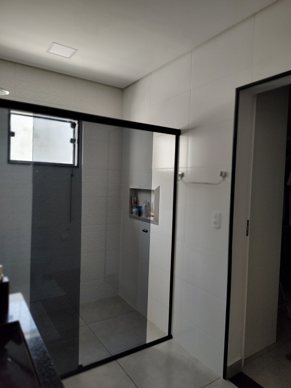 Casa à venda Jardim Rossi com 275m² e 2 quartos por R$ 600 - 1838865090-img-20240207-091425652-mf-portrait.jpg