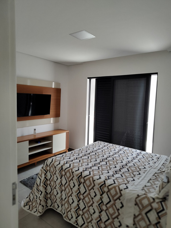 Casa à venda Jardim Rossi com 275m² e 2 quartos por R$ 600 - 1897307749-img-20240207-092711262-mf-portrait.jpg