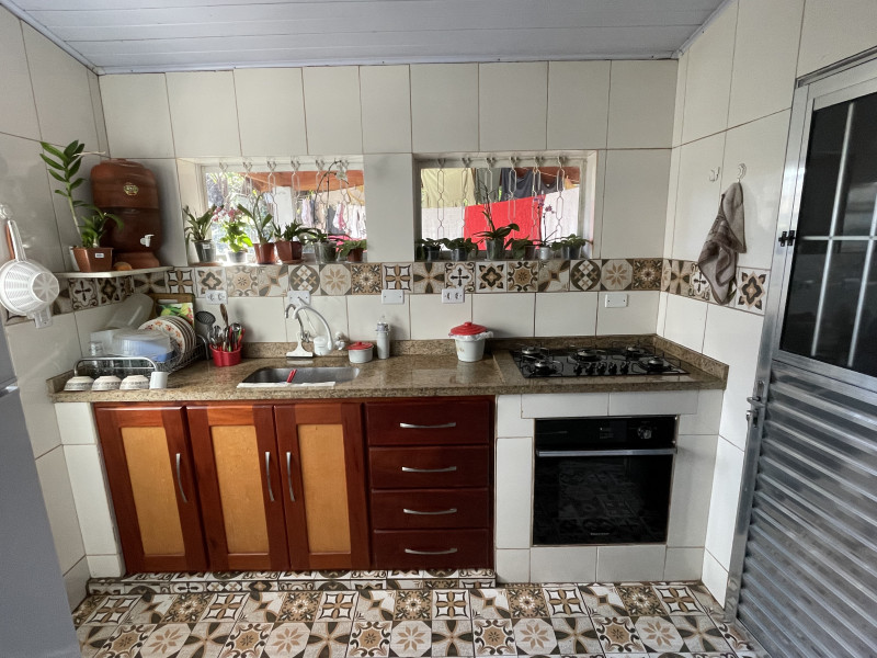 Casa à venda Bela Vista com 280m² e 5 quartos por R$ 980.000 - 2045263577-cozinha1.jpg