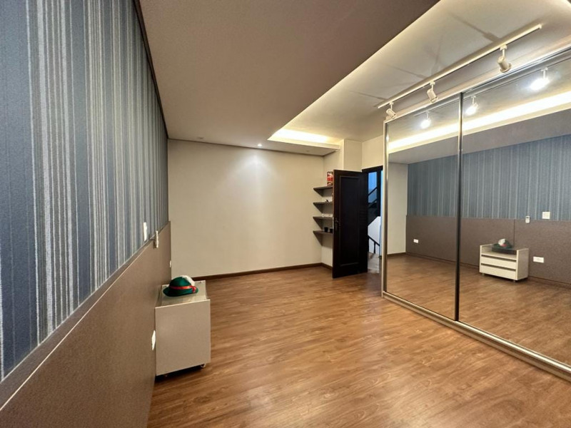 Casa à venda Lago Parque com 360m² e 4 quartos por R$ 1.450.000 - 1694357003-martin-201704463290331.jpg