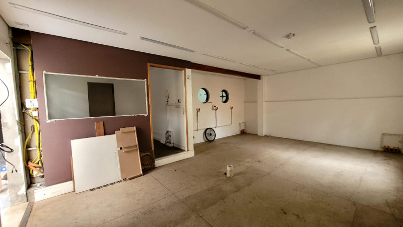 Casa para alugar Vila Valparaíso com 296m² e 3 quartos por R$ 0 - 583743076-img-20230906-wa0144.jpg