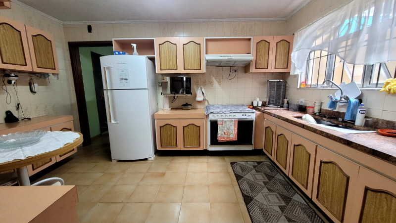 Casa para alugar Vila Valparaíso com 296m² e 3 quartos por R$ 0 - 671872087-img-20230906-wa0183.jpg