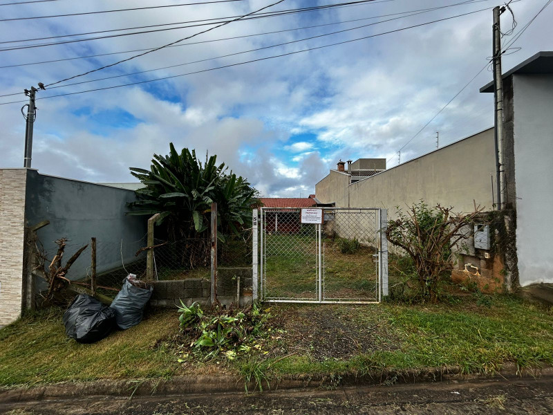 Casa à venda Jardim Vista Alegre com 60m² e 2 quartos por R$ 270.000 - 159166570-whatsapp-image-2024-03-30-at-08.jpeg