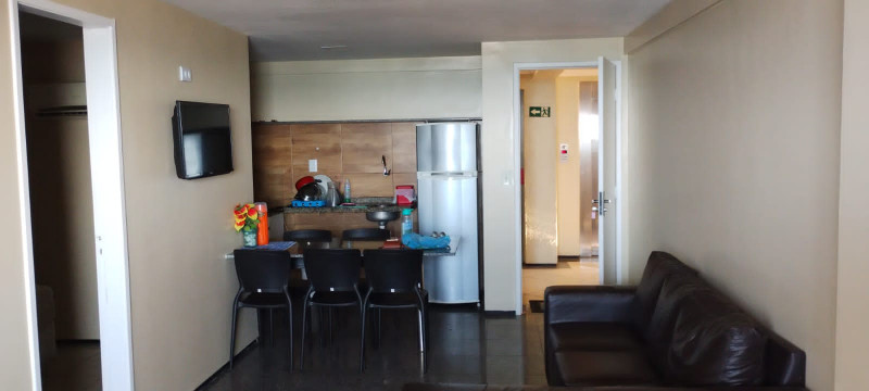 Flat à venda Praia de Iracema com 75m² e 2 quartos por R$ 300.000 - 482199444-1000050463.jpg