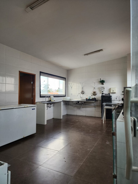 Casa à venda Parque das Laranjeiras com 231m² e 5 quartos por R$ 1.090.000 - 804240163-img-20240322-wa0087.jpg