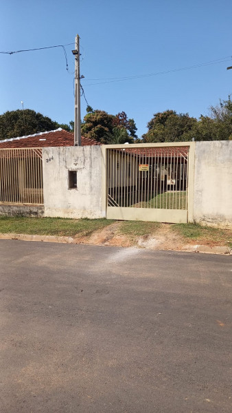 Casa à venda Centro (Santo Antônio da Estiva) com 240m² e 3 quartos por R$ 295.000 - 1065172777-1000004326.jpg