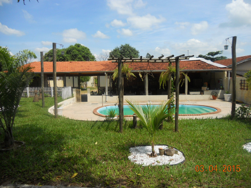 Casa à venda Centro (Santo Antônio da Estiva) com 240m² e 3 quartos por R$ 295.000 - 892611217-1000004316.jpg