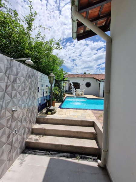 Casa à venda Centro com 240m² e 4 quartos por R$ 580.000 - 1656630078-314bd3fc-c021-4975-8154-b352134e772e.jpeg