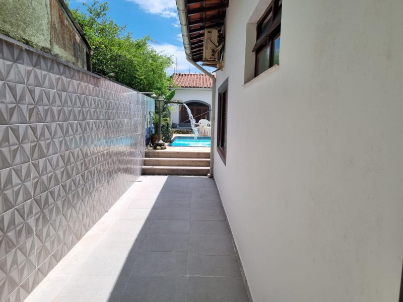 Casa à venda Centro com 240m² e 4 quartos por R$ 580.000 - 984579059-7220ec37-c0ba-41bf-a125-bd5f3a08ea0a.jpeg