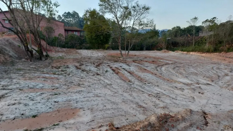 Terreno à venda Centro com 2600m² e 0 quartos por R$ 2.100.000 - 1541033564-foto-11-de-loteterreno-a-venda-2600m-em-centro-ouro-preto.jpg