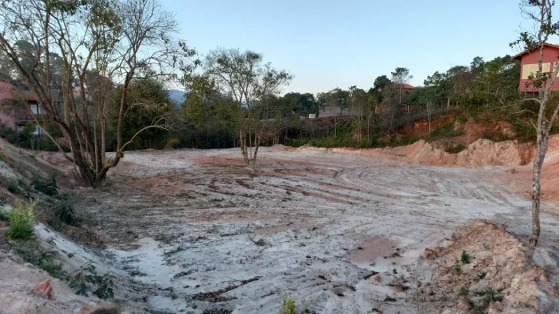Terreno à venda Centro com 2600m² e 0 quartos por R$ 2.100.000 - 226467716-7.jpg