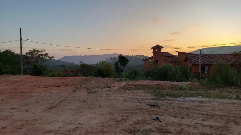 Terreno à venda Centro com 2600m² e 0 quartos por R$ 2.100.000 - 675867527-foto-16-de-loteterreno-a-venda-2600m-em-centro-ouro-preto.jpg
