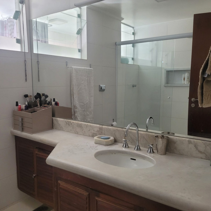 Apartamento à venda José Menino com 190m² e 4 quartos por R$ 1.600.000 - 1196732142-banheiro-social-2-i.jpg