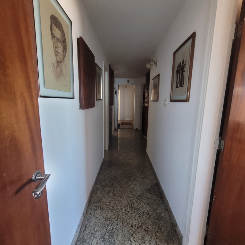 Apartamento à venda José Menino com 190m² e 4 quartos por R$ 1.600.000 - 95107020-corredor-quartos.jpg