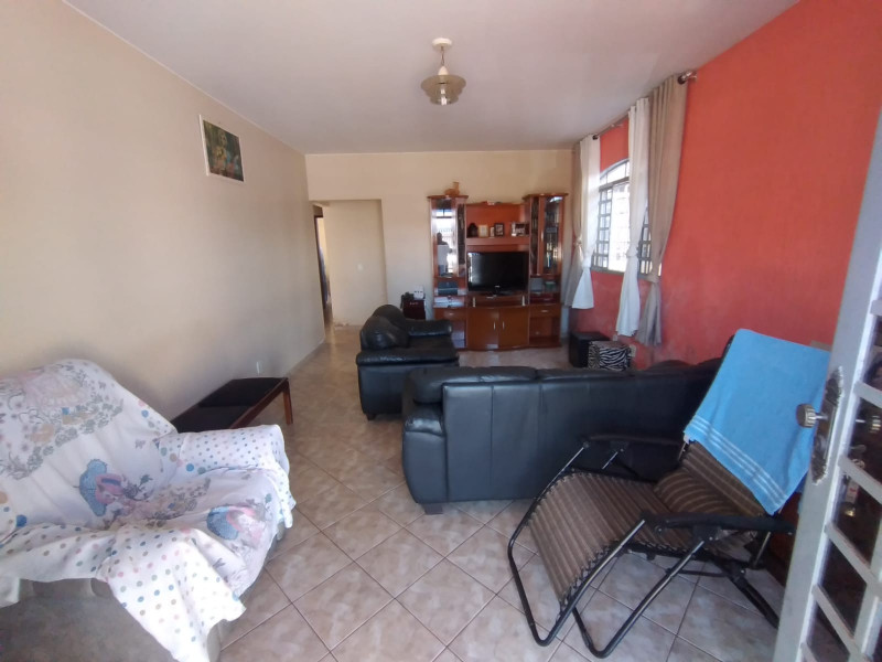 Casa à venda Ceilândia Norte (Ceilândia) com 250m² e 4 quartos por R$ 390.000 - 1678043644-0003.jpeg
