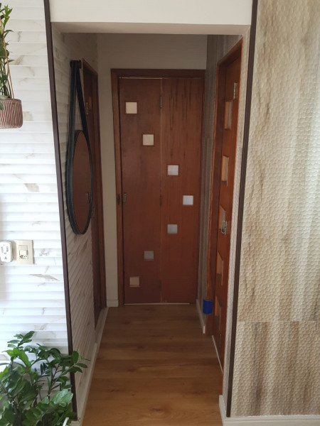 Apartamento à venda Jardim Regina com 60m² e 2 quartos por R$ 290.000 - 1838888806-corredor-1.jpeg