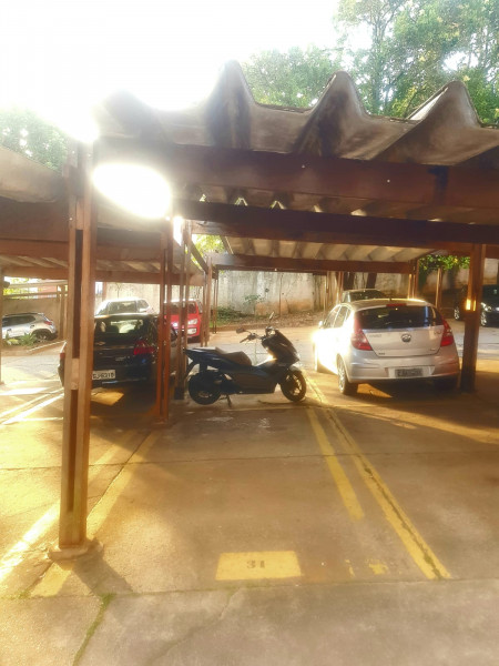 Apartamento à venda Jardim Regina com 60m² e 2 quartos por R$ 290.000 - 1968774086-vaga-garagem.jpeg