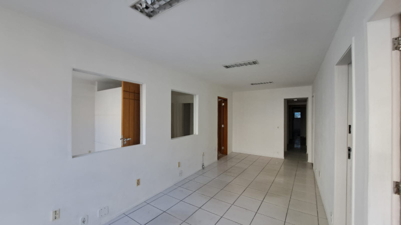 Comercial à venda Centro com 280m² e 0 quartos por R$ 119.000 - 1410740087-whatsapp-image-2024-04-05-at-09.jpeg