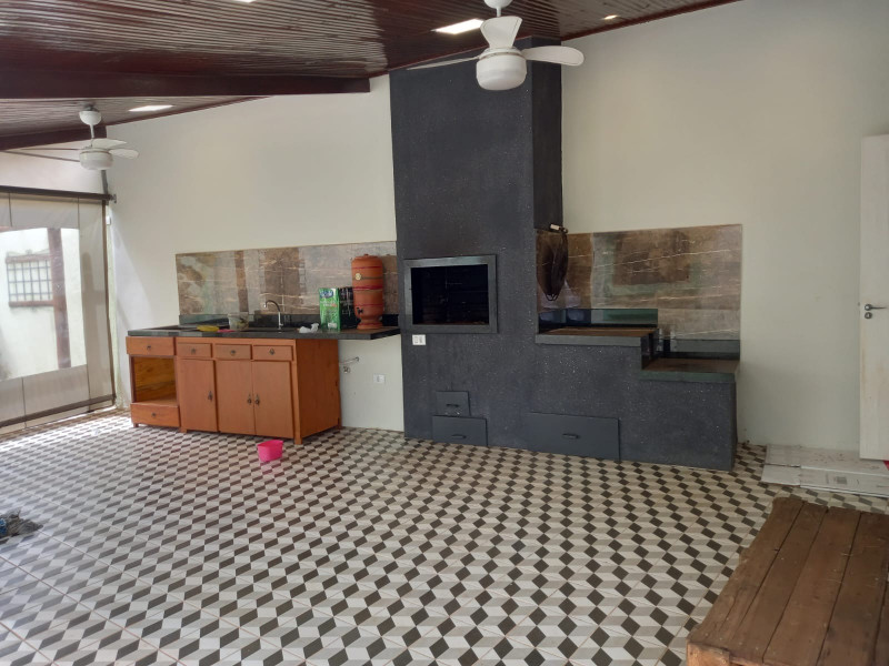 Comercial para alugar Centro com 450m² e 0 quartos por R$ 6.000 - 1792517050-d69ba3fe-cdc7-440d-89a9-63057b63149b.jpeg