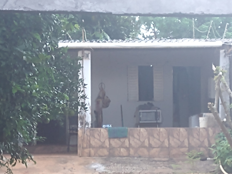 Casa à venda Jardim das Laranjeiras I com 80m² e 2 quartos por R$ 120.000 - 1855038492-img-20240309-161002366.jpg