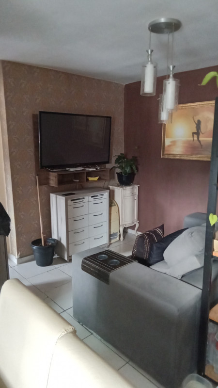 Apartamento à venda Espinheiros com 50m² e 2 quartos por R$ 200.000 - 1122198117-1000103202.jpg