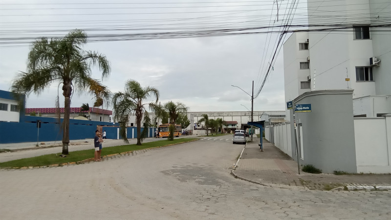 Apartamento à venda Espinheiros com 50m² e 2 quartos por R$ 200.000 - 1616472985-1000103188.jpg