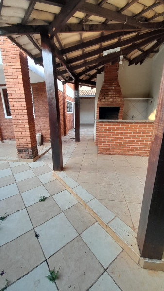 Casa à venda Vila Maria Jose com 250m² e 3 quartos por R$ 1.000.000 - 321455052-f263b8e7-4b7a-47d1-97e2-cd26d69940f0.jpeg