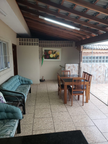 Casa à venda Jardim Monte Carmelo com 240m² e 3 quartos por R$ 1.100.000 - 916567186-1713192627085.jpg