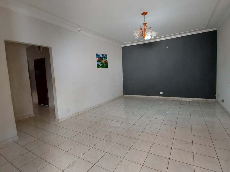 Casa à venda Vila Sílvia Regina com 120m² e 3 quartos por R$ 380.000 - 1727358786680-copia.jpg