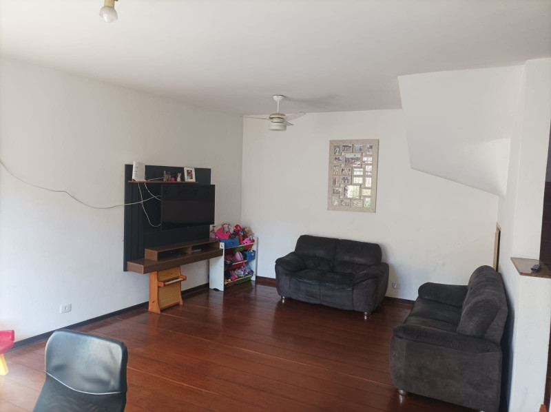 Casa à venda Jardim Jabaquara com 196m² e 3 quartos por R$ 800.000 - 464408973-1000146321.jpg