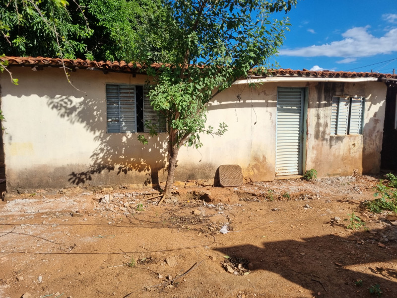 Casa à venda Setor Oeste com 95m² e 2 quartos por R$ 65.000 - 20240501-152834.jpg