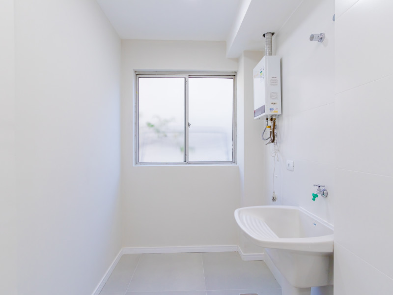 Apartamento à venda Ahú com 66m² e 3 quartos por R$ 395.000 - img-5357.jpg