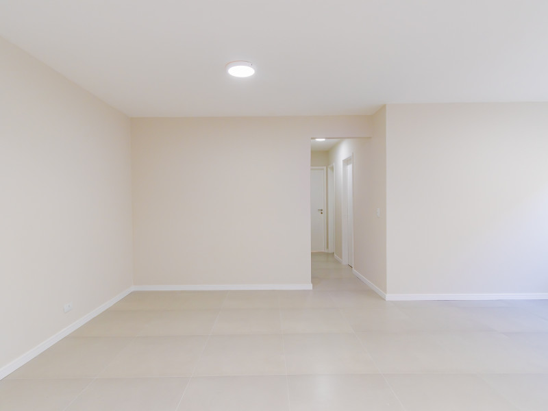 Apartamento à venda Ahú com 66m² e 3 quartos por R$ 395.000 - img-5359.jpg