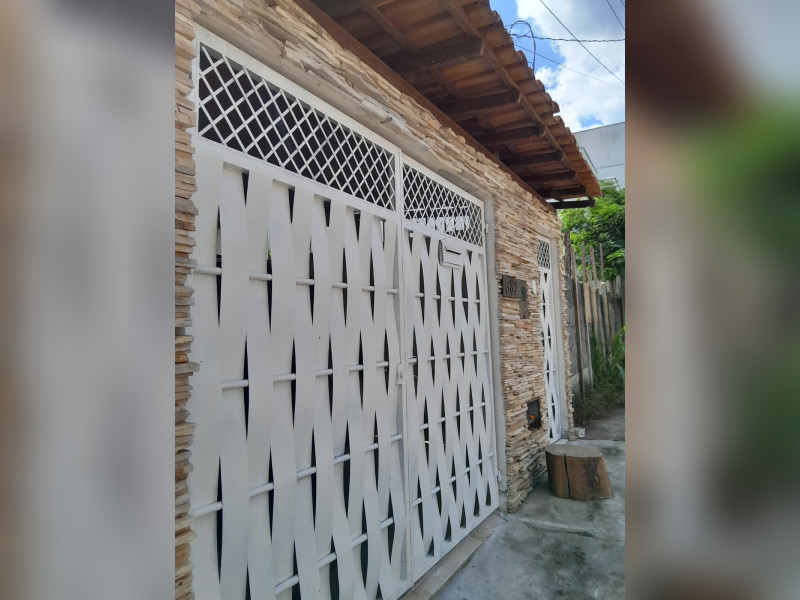 Casa à venda Cidade Jardim com 90m² e 2 quartos por R$ 195.000 - 3aded863-546b-4775-9077-b39ef650789a.jpeg