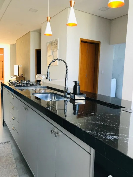 Casa de condomínio à venda Parque Residencial Maria Elmira com 234m² e 4 quartos por R$ 1.100.000 - 1292007860-bceb1e74-9e10-4395-aabe-d3f82a751f86.jpeg